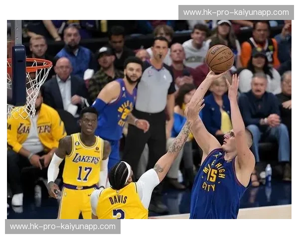 洛城之巅的终极审判：湖人vs快船，一场跨越时代的西决梦幻决战